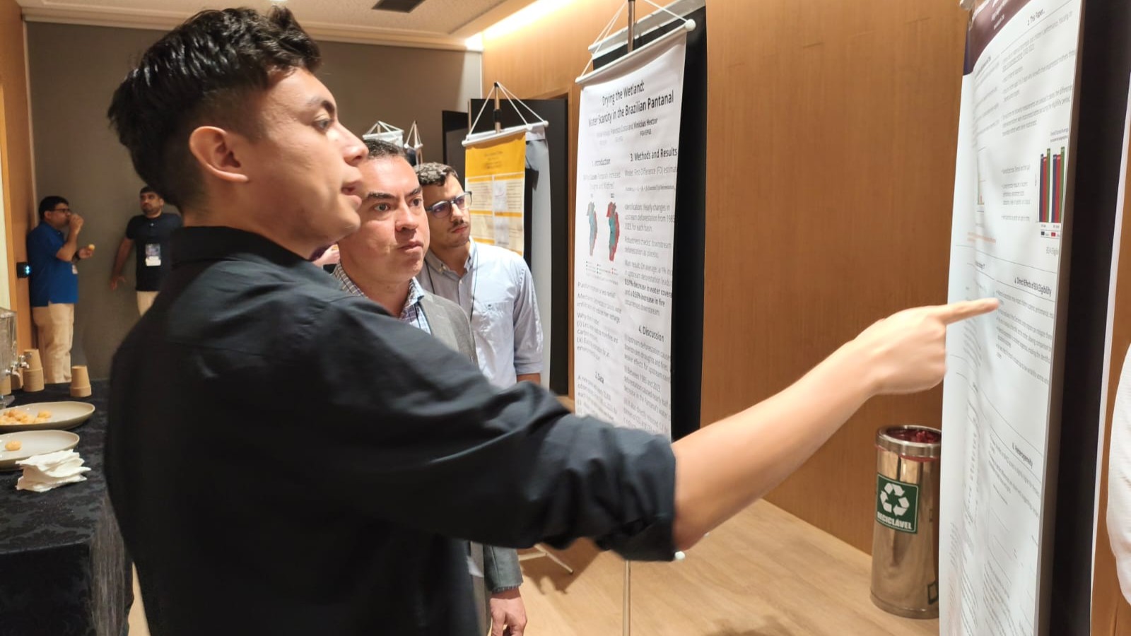 Research Assistant Hugo Salgado Presented at the São Paulo School of Advanced Science